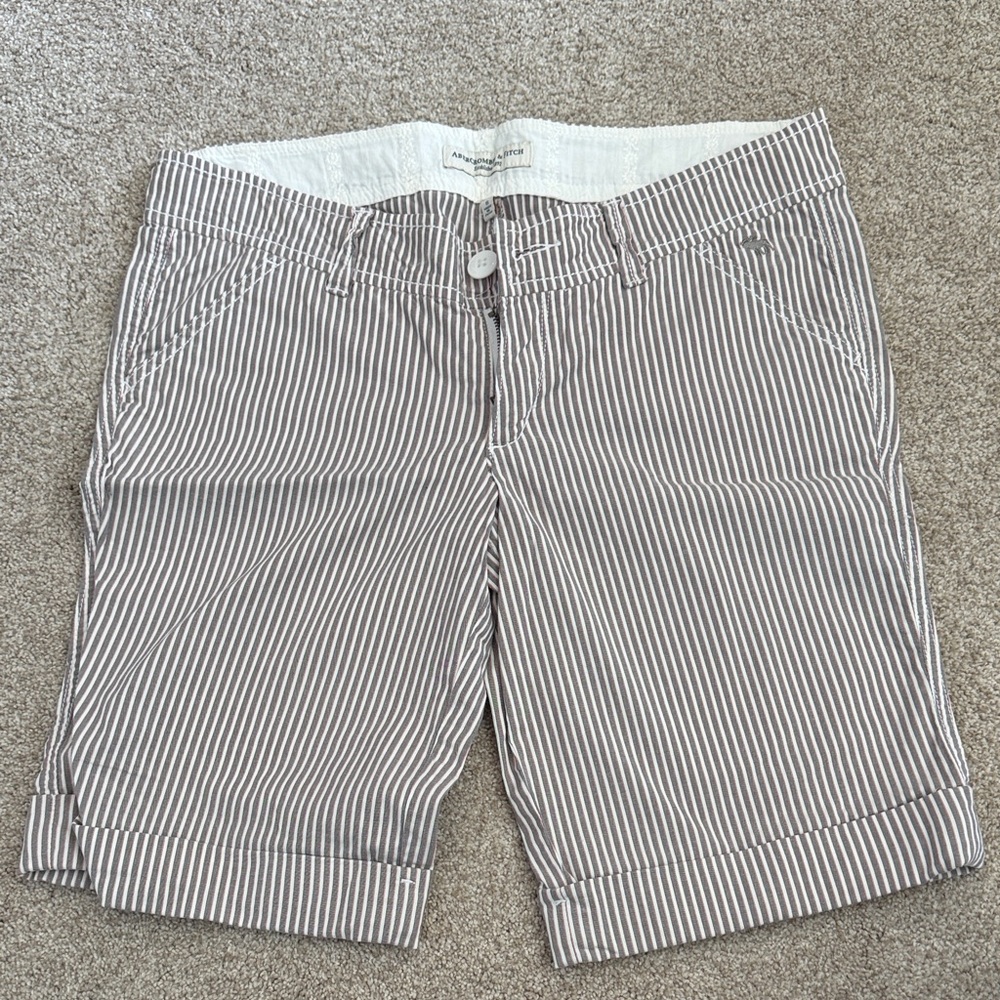 Abercrombie & Fitch Women’s Brown and White Striped Bermuda Shorts